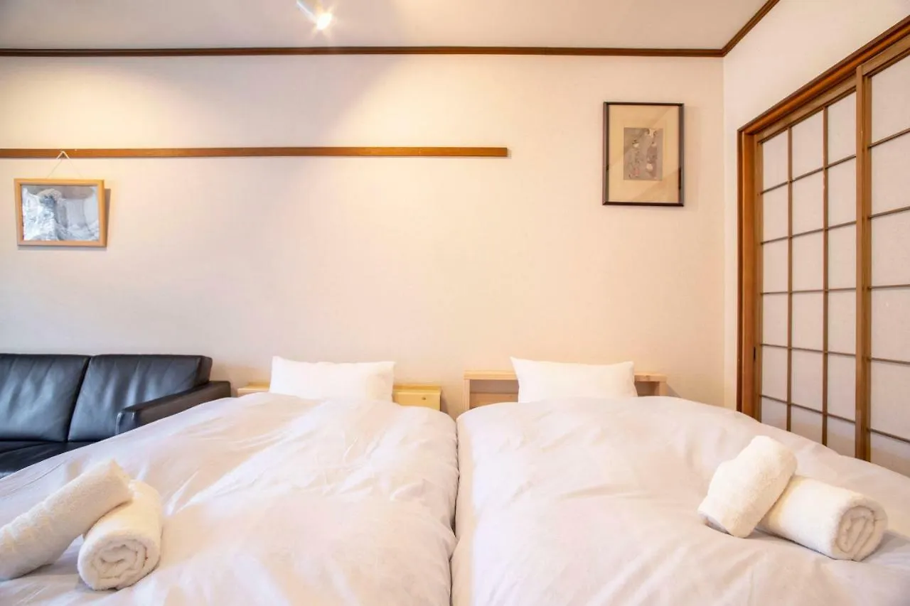 Guest House Hanalei Kyoto 2*,  Japan